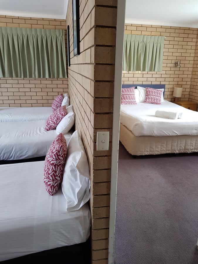 Twin Pines Motel Mooloolaba Exterior photo