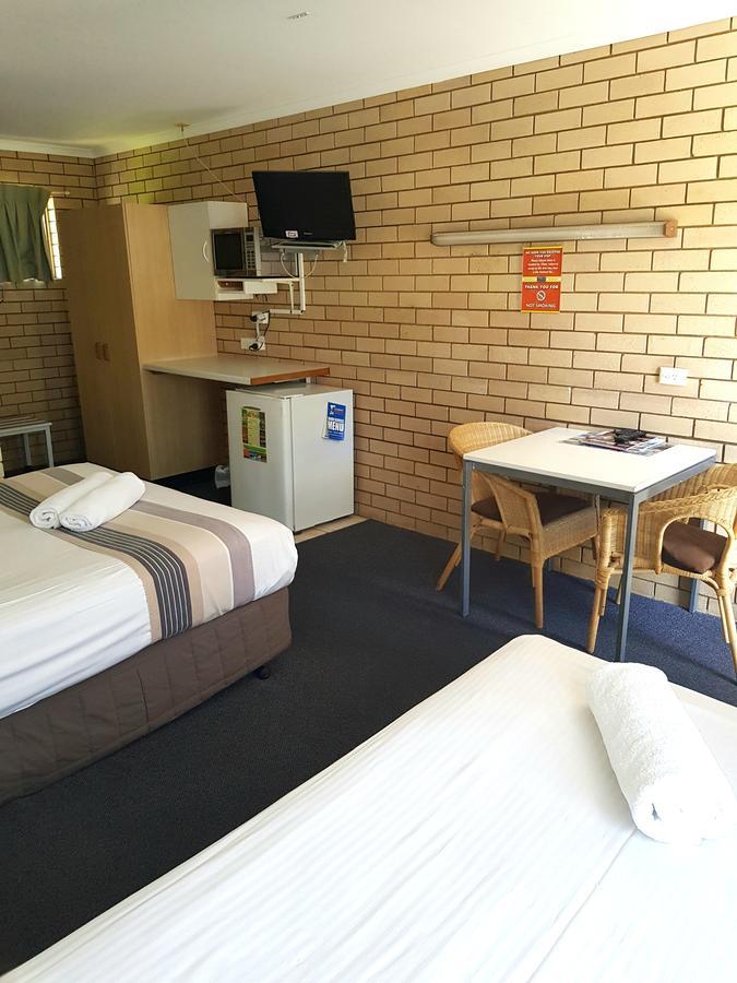 Twin Pines Motel Mooloolaba Exterior photo