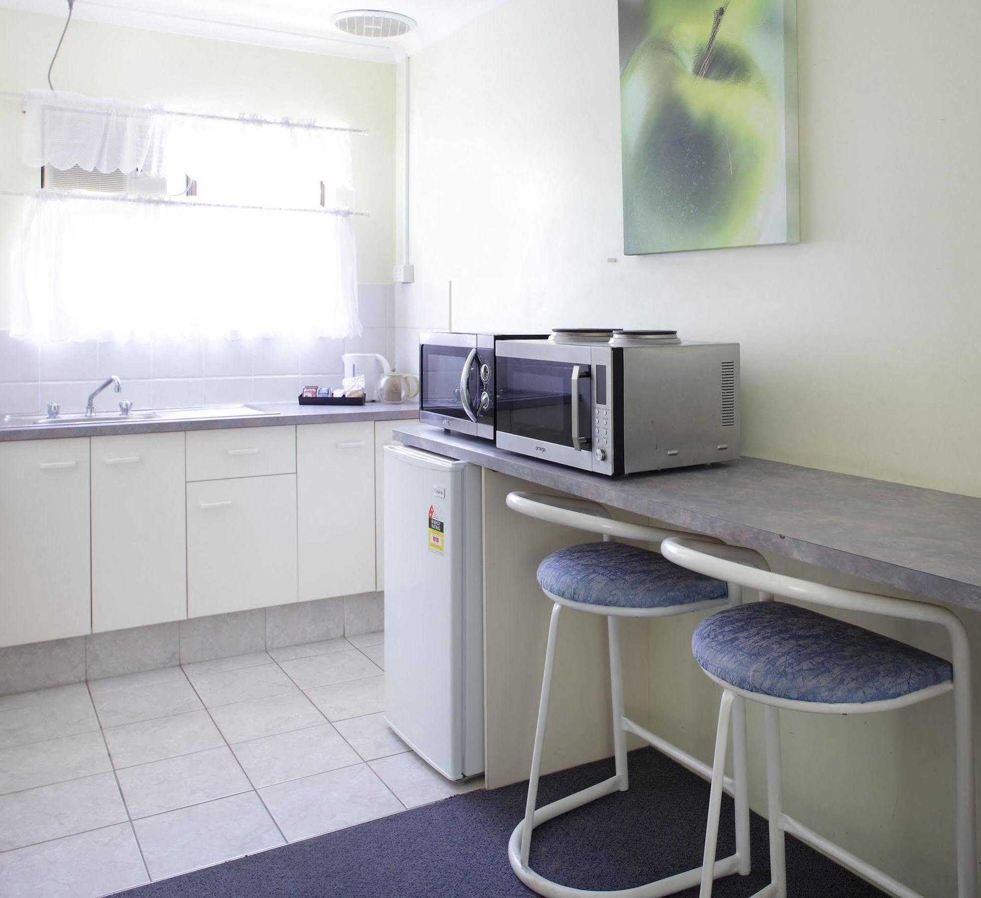 Twin Pines Motel Mooloolaba Exterior photo